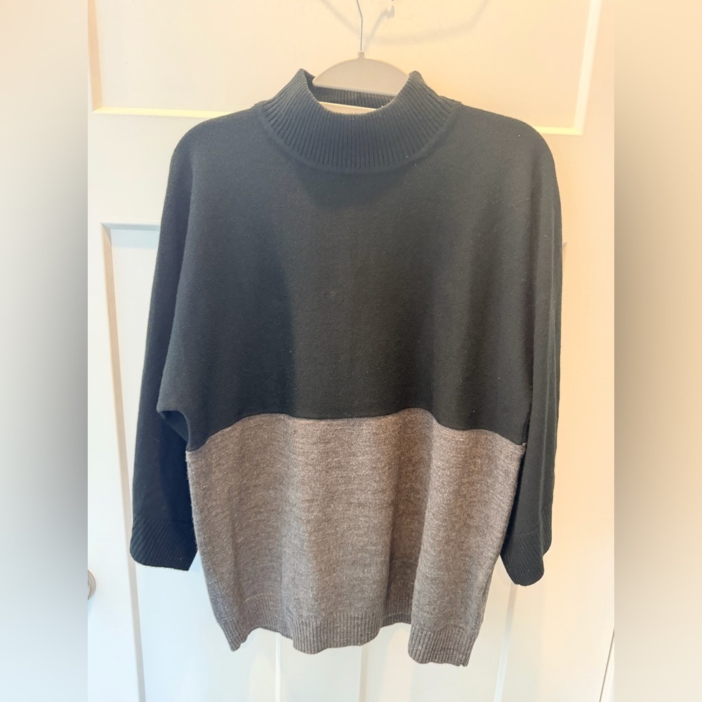 Covington Black Gray Colorblock Mock Neck Sweater Women’s L Knit Pullover